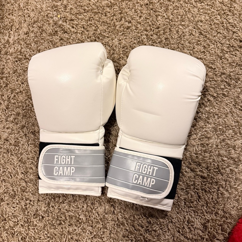 Sz Small 12 oz Fight Camp Boxing Gloves